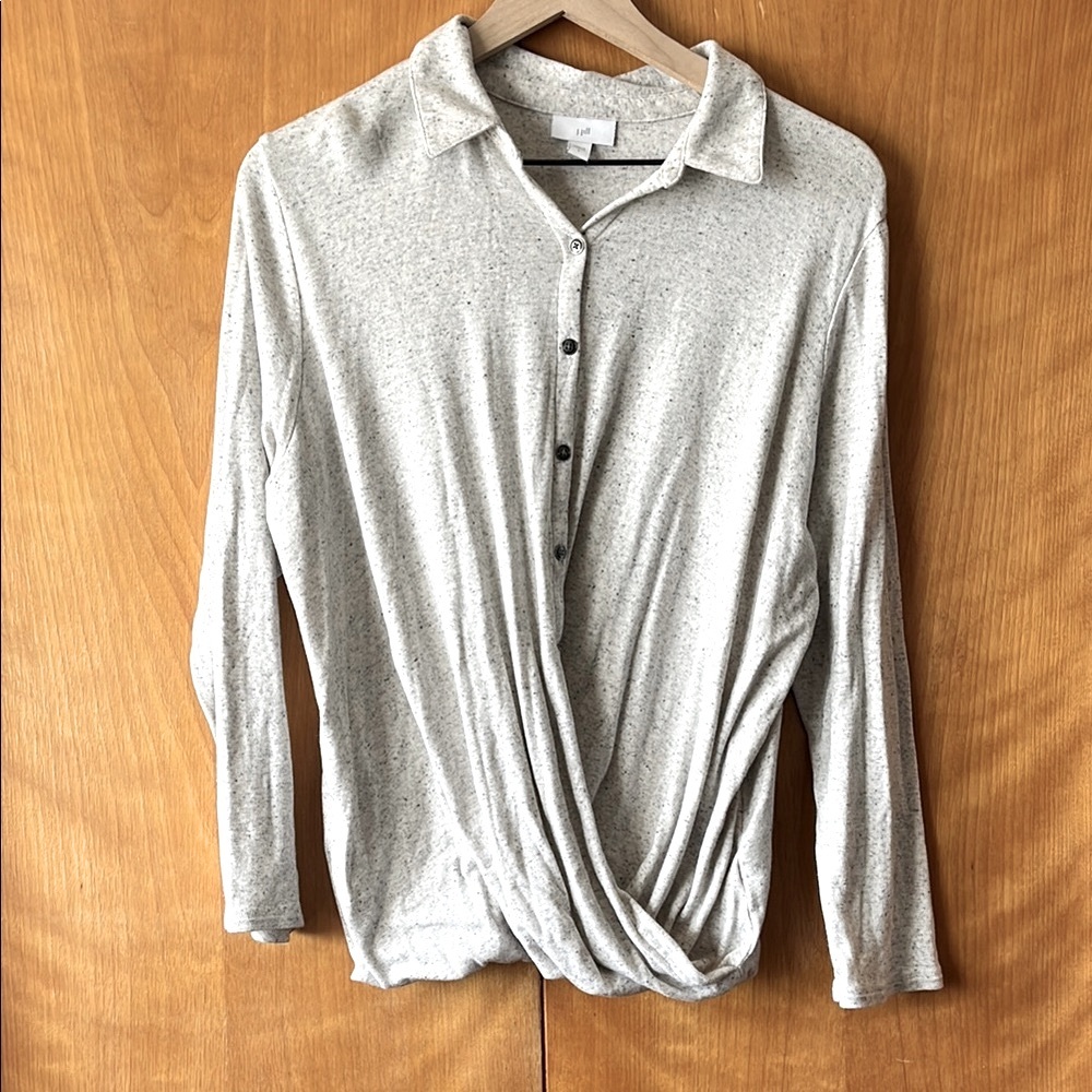 J. Jill Heathered White Button-Up Top Twist Waist Size Large